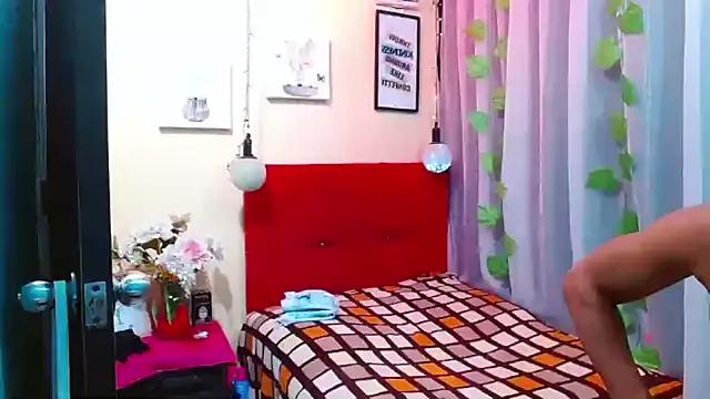 Try girls webcam shows. Sweet cute Free Performers.