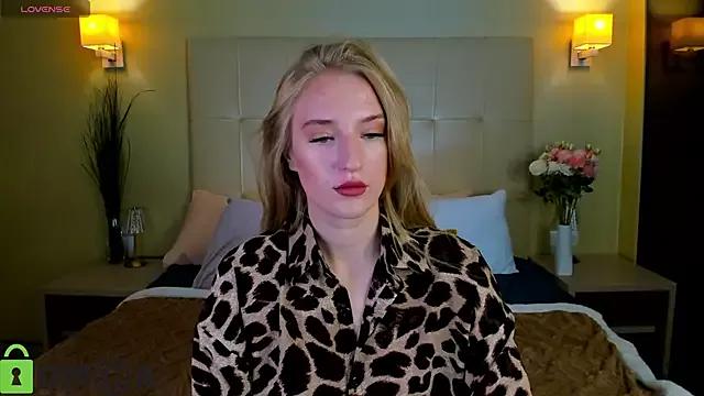 Try girls webcam shows. Sweet cute Free Performers.