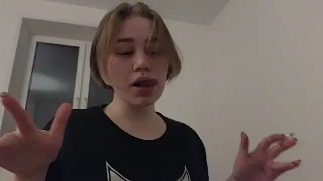 Try girls webcam shows. Sweet cute Free Performers.