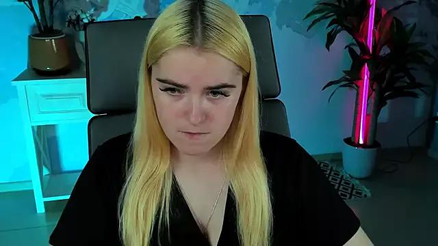 Try girls webcam shows. Sweet cute Free Performers.