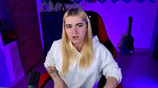 Stef_Nicks from StripChat is Freechat