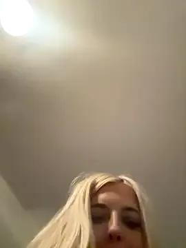 Steffi_Snowbunny from StripChat is Freechat