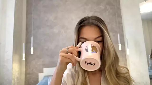 Try girls webcam shows. Sweet cute Free Performers.