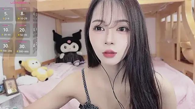 Sue101010 from StripChat