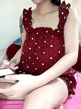 Sune_Shine from StripChat is Freechat