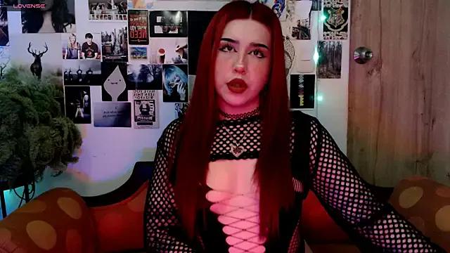 Sunny-hott from StripChat is Freechat