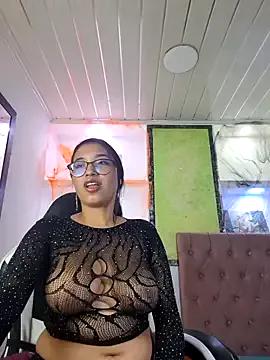 susan_mooree from StripChat is Freechat