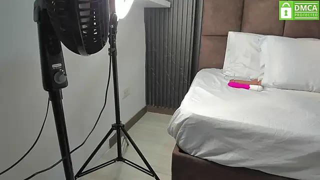 Sussy_Vixen from StripChat