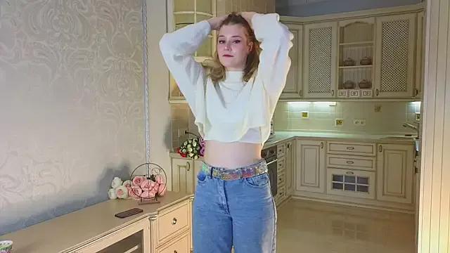 SusyGlines from StripChat