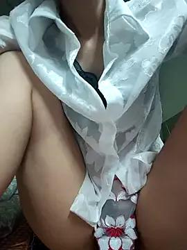 Sweet-asian from StripChat is Freechat