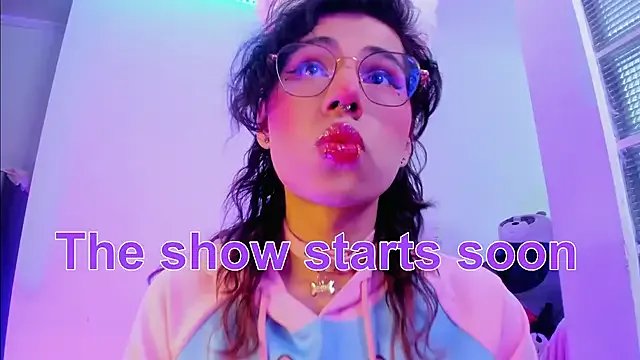 Freechat Sweet-SharoKitty on StripChat