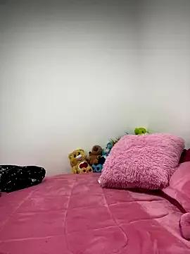 Try girls webcam shows. Sweet cute Free Performers.