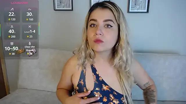 Sweet_Bella_Valery from StripChat is Freechat