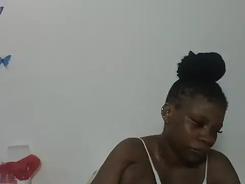 Freechat Sweetbaby004 on StripChat