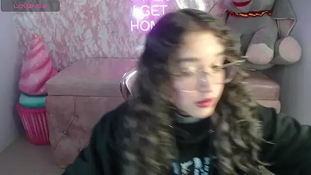 Sweetbunny_ch1 from StripChat is Freechat