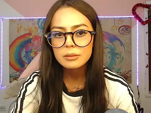 Sweetcandy18_Little from StripChat is Freechat