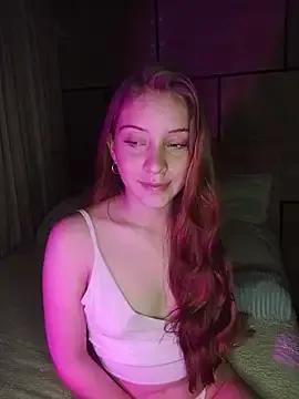 SweetKiraa_ from StripChat is Freechat