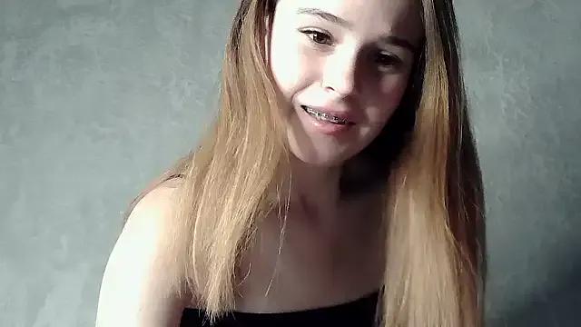 Try girls webcam shows. Sweet cute Free Performers.
