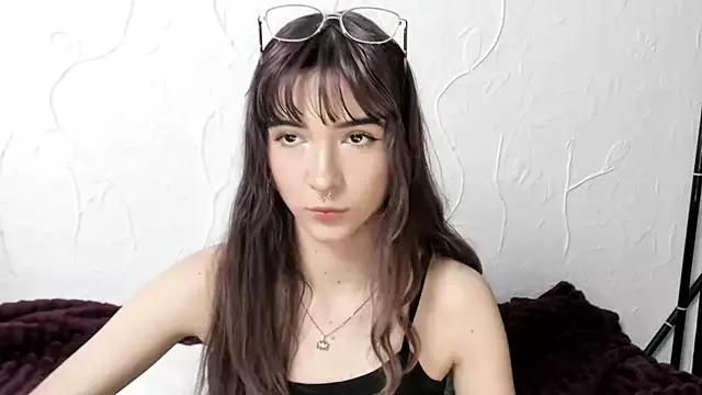 Sweetmilk2006 from StripChat