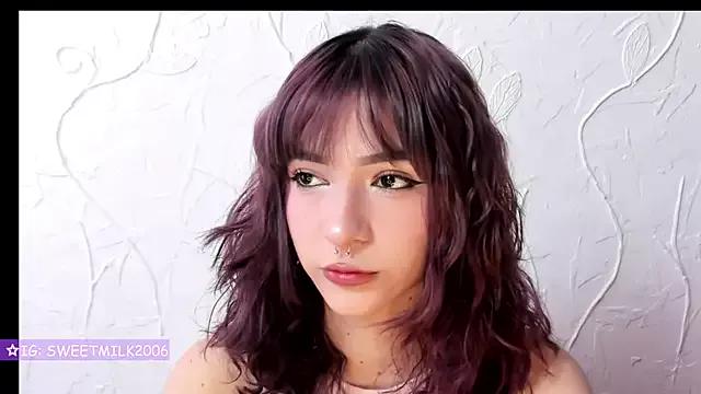 Sweetmilk2006 from StripChat