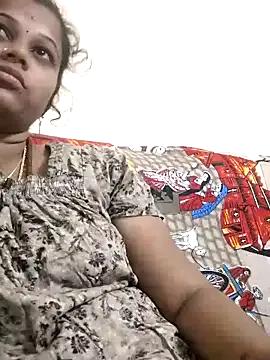 sweetqueen143 from StripChat is Freechat