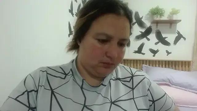 SweetRouse__ from StripChat