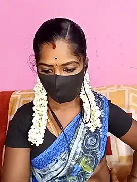 tamilammukuttyy from StripChat is Freechat