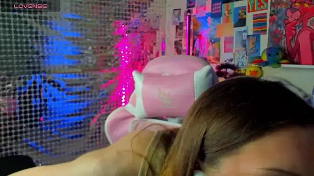 Tammy_Rowe from StripChat is Freechat