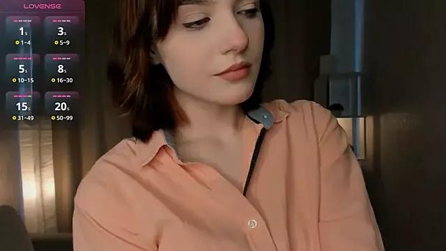 TaniaPinkins from StripChat is Freechat