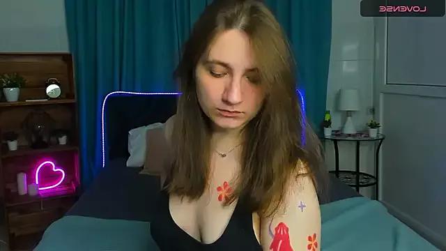 Tara_Grainn from StripChat is Freechat