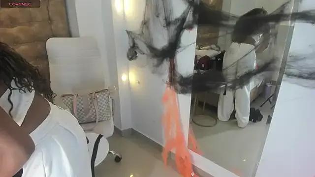 ThaliaOcean from StripChat is Freechat