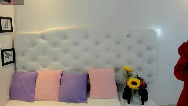 Try girls webcam shows. Sweet cute Free Performers.