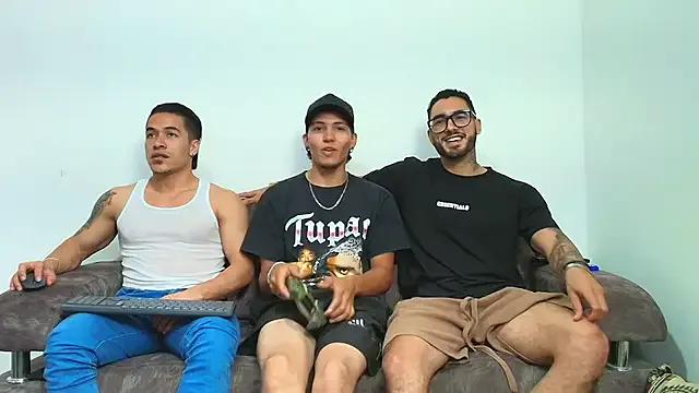 thebadboys05 from StripChat is Freechat