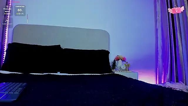 TheGloriousSophie from StripChat is Freechat