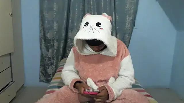 Thickshawty38 from StripChat is Freechat