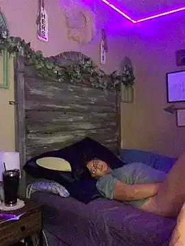 ThumpinNights69 from StripChat is Freechat