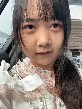 tiantian-26 from StripChat is Freechat