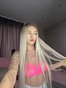 Tiffany_Kissss from StripChat is Freechat
