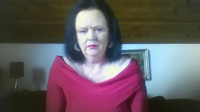 TiffanyMature from StripChat is Freechat