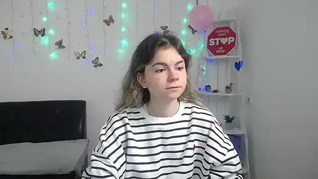 Try girls webcam shows. Sweet cute Free Performers.