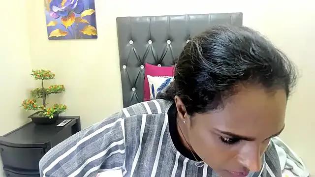 Toxicfantasy4u from StripChat is Freechat