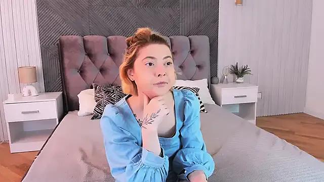 TracyCurtis from StripChat is Freechat