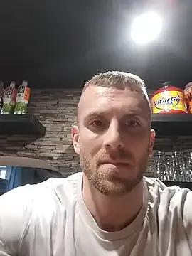 Freechat trainwithme on StripChat