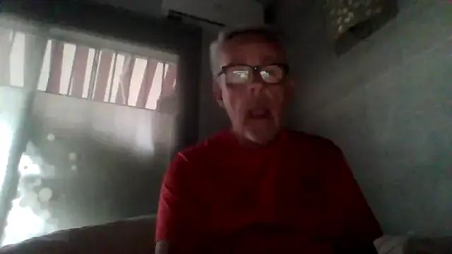 Freechat tuggy59 on StripChat