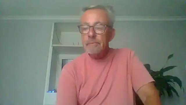 Freechat tuggy59 on StripChat