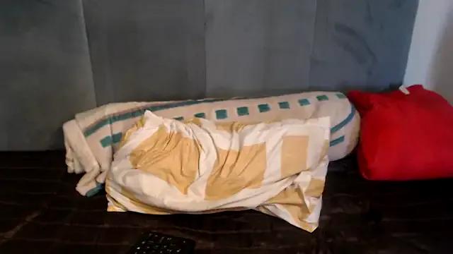 Tyllorsavage from StripChat