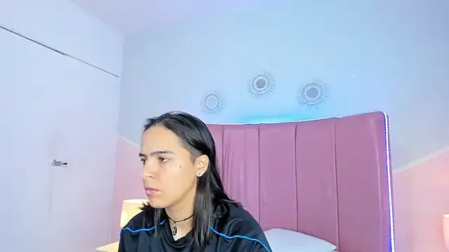 Freechat valen_rouse on StripChat