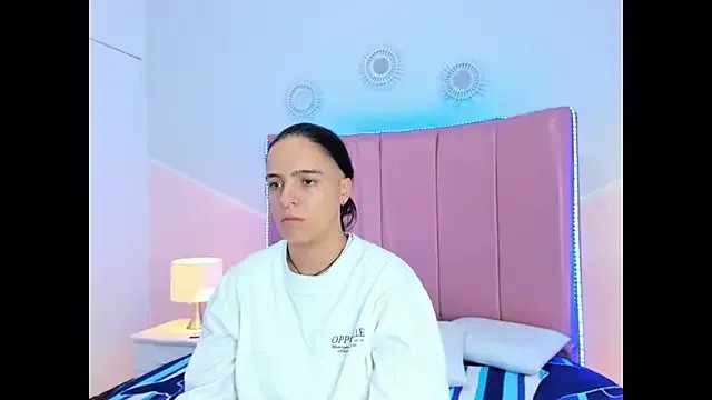 Freechat valen_rouse on StripChat