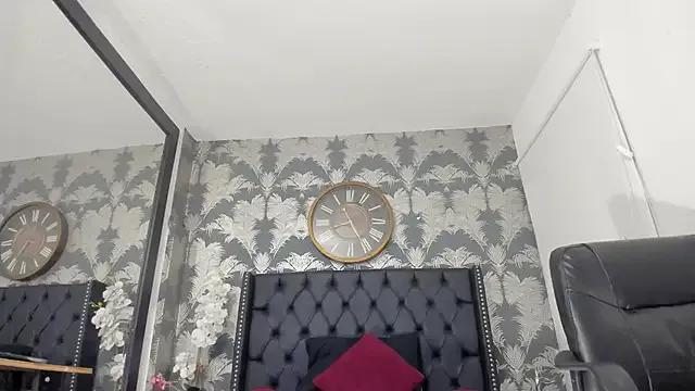 Valeria_Collin from StripChat is Freechat