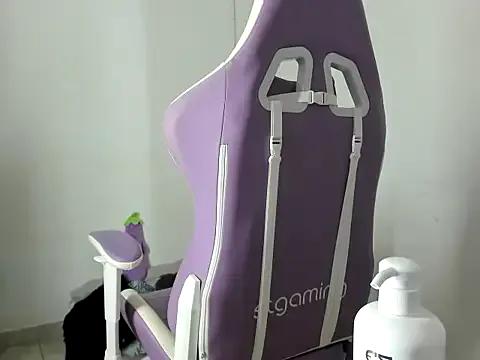 Try girls webcam shows. Sweet cute Free Performers.